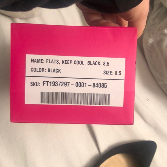 Black Flats - Picture 5 of 9